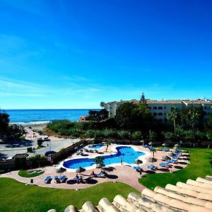 Three-Bedroom Apartment Penthouse Sea Views